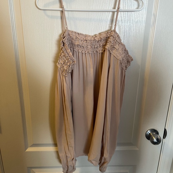 Forever 21 Cold Shoulder Top - Picture 4 of 8